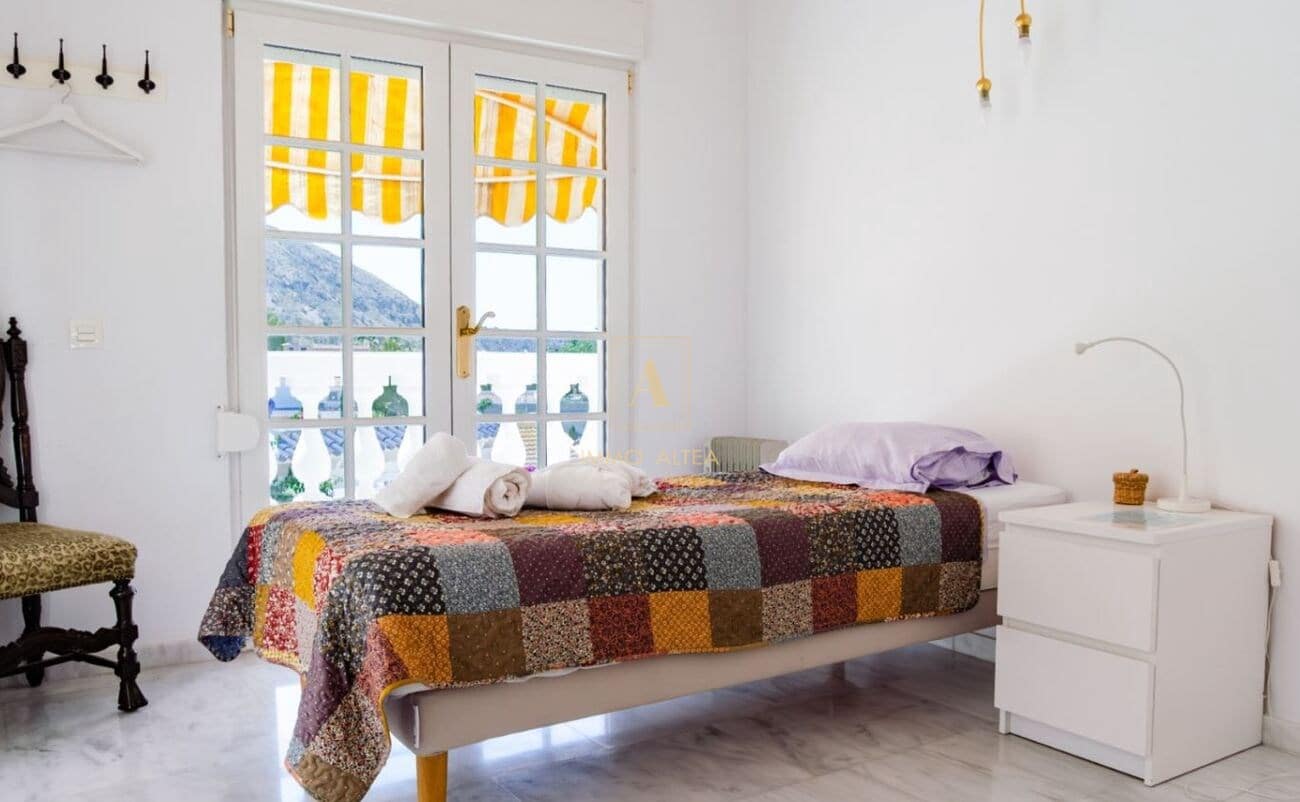 15 camera da letto Villa in vendita in Alicante citta - 950.000 € (Rif: 9566853)