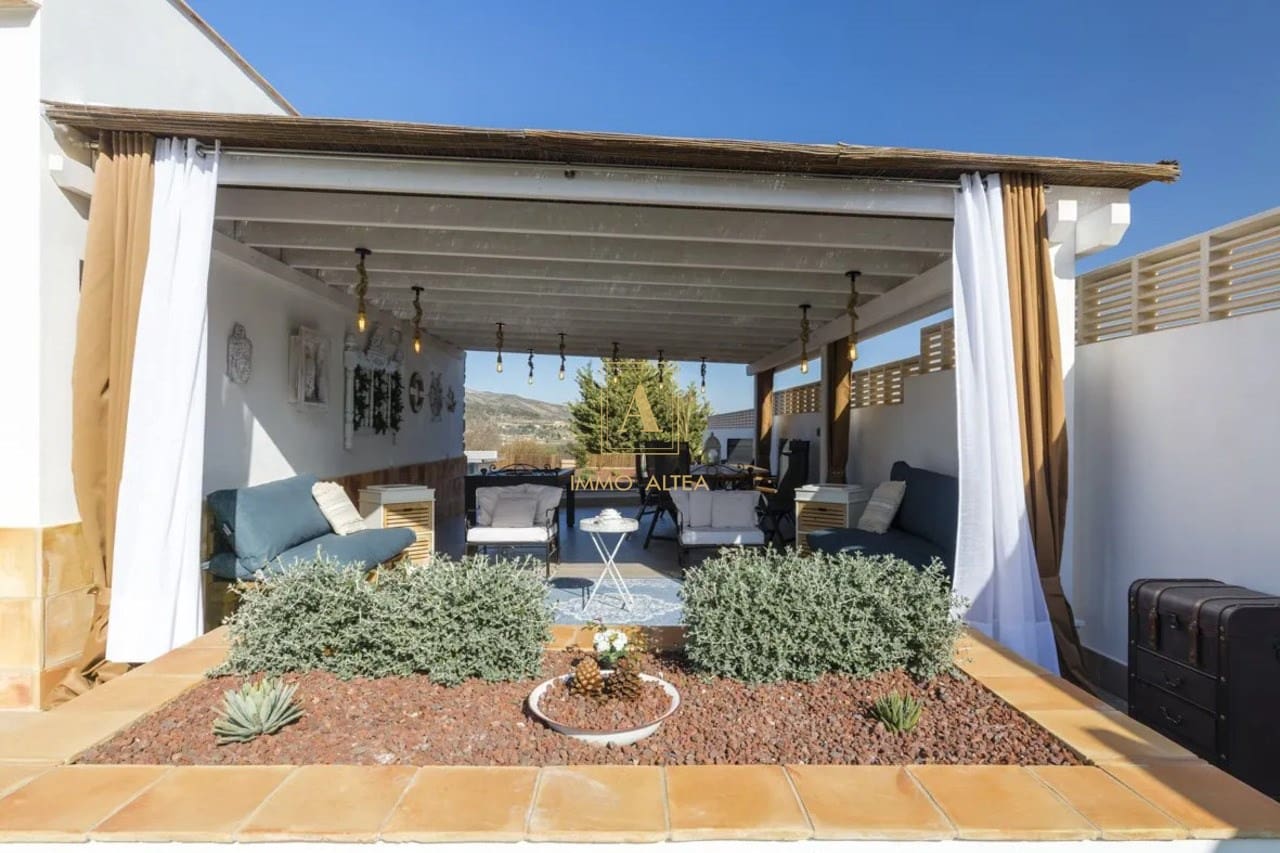 10 soveværelse Finca/Landehus til salg i Alicante by med swimmingpool - € 1.550.000 (Ref: 9566854)