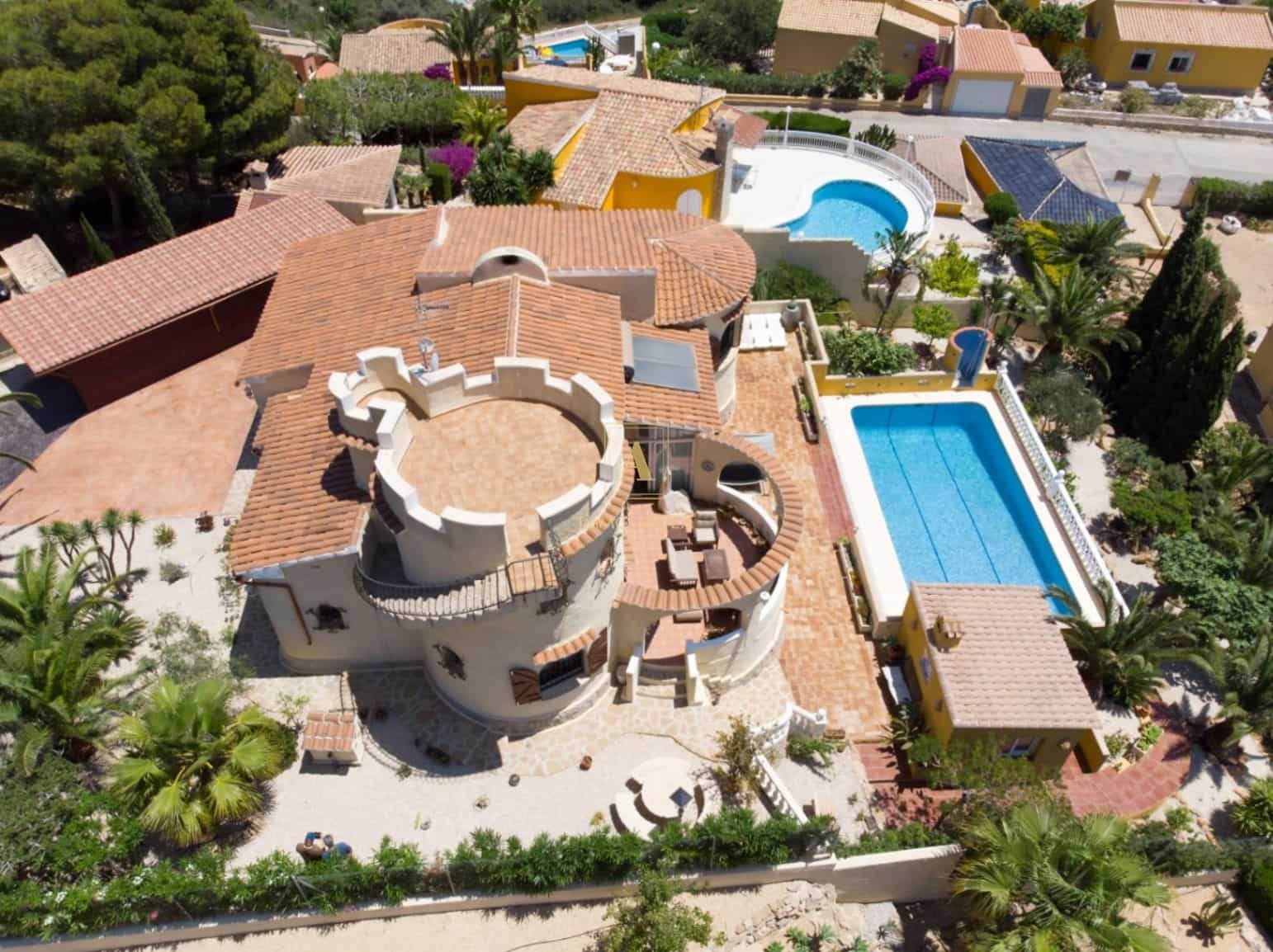 Chalet de 5 habitaciones en Alicante / Alacant ciudad en venta con garaje - 585.000 € (Ref: 9566855)