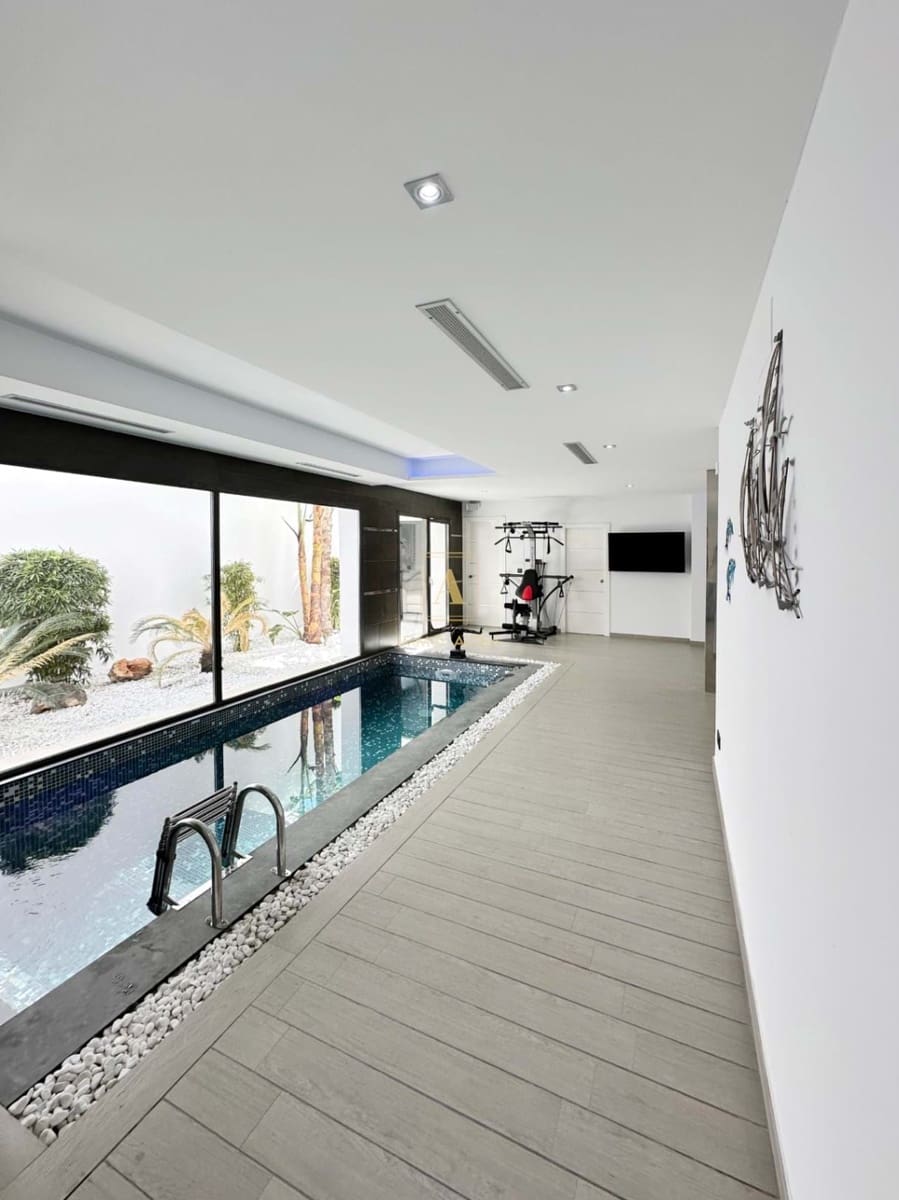 5 camera da letto Villa in vendita in Alicante citta con garage - 2.350.000 € (Rif: 9566857)