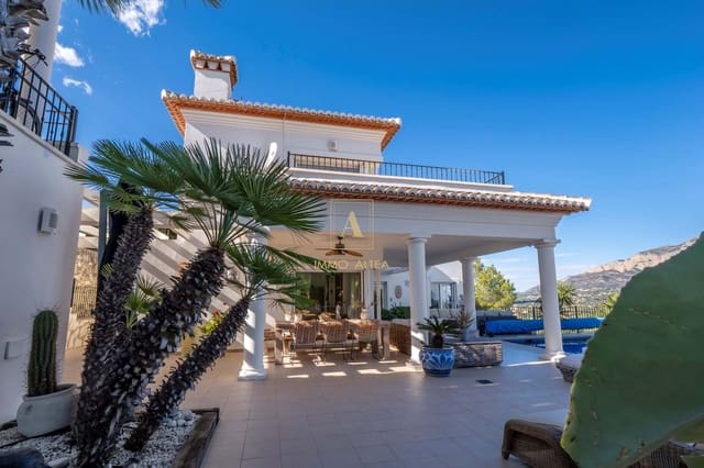 4 sypialnia Willa na sprzedaż w Miasto Alicante / Alacant z basenem - 1 400 000 € (Ref: 9566859)