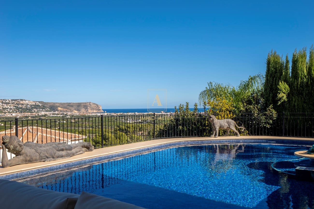 4 sypialnia Willa na sprzedaż w Miasto Alicante / Alacant z basenem - 1 400 000 € (Ref: 9566859)