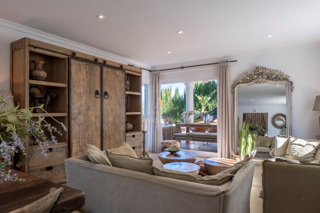 4 sypialnia Willa na sprzedaż w Miasto Alicante / Alacant z basenem - 1 400 000 € (Ref: 9566859)