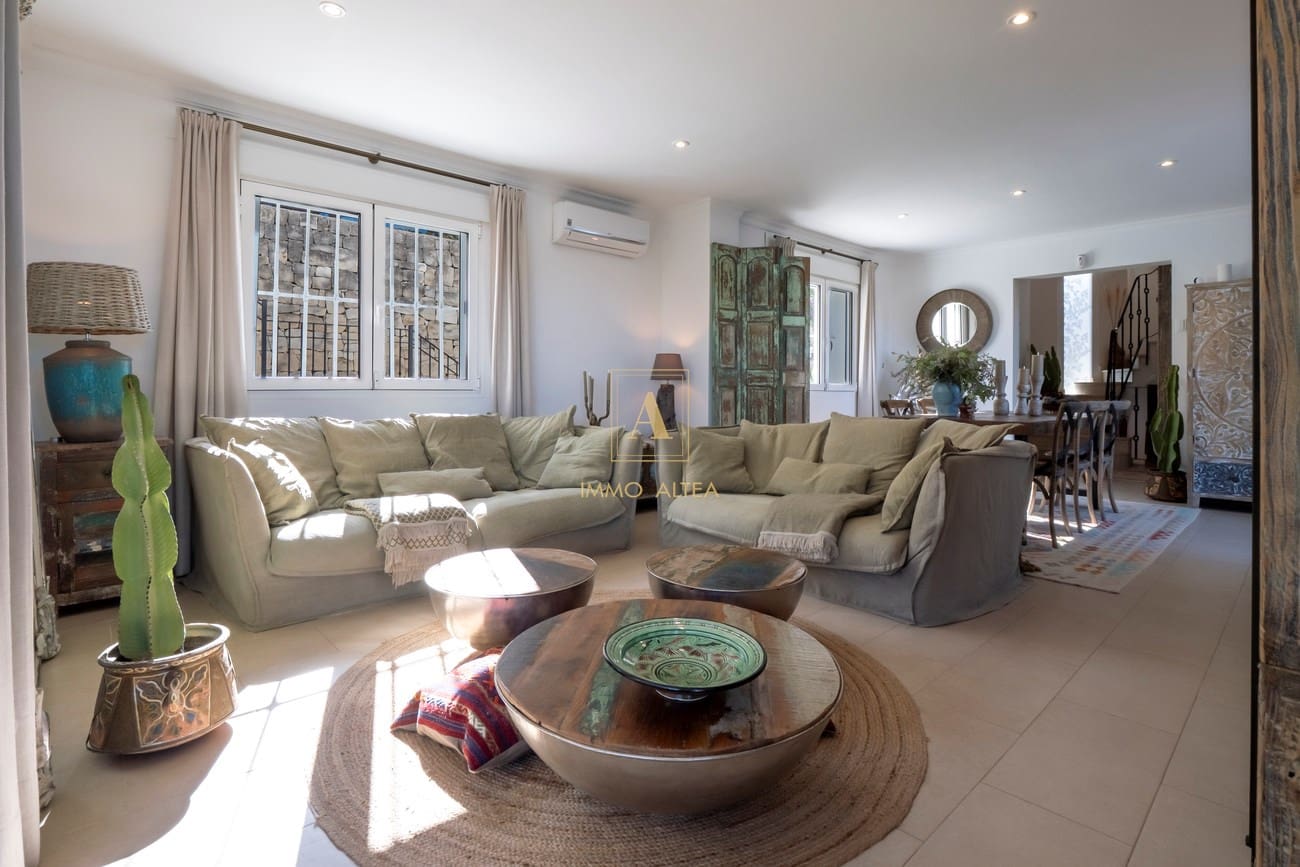 4 sypialnia Willa na sprzedaż w Miasto Alicante / Alacant z basenem - 1 400 000 € (Ref: 9566859)