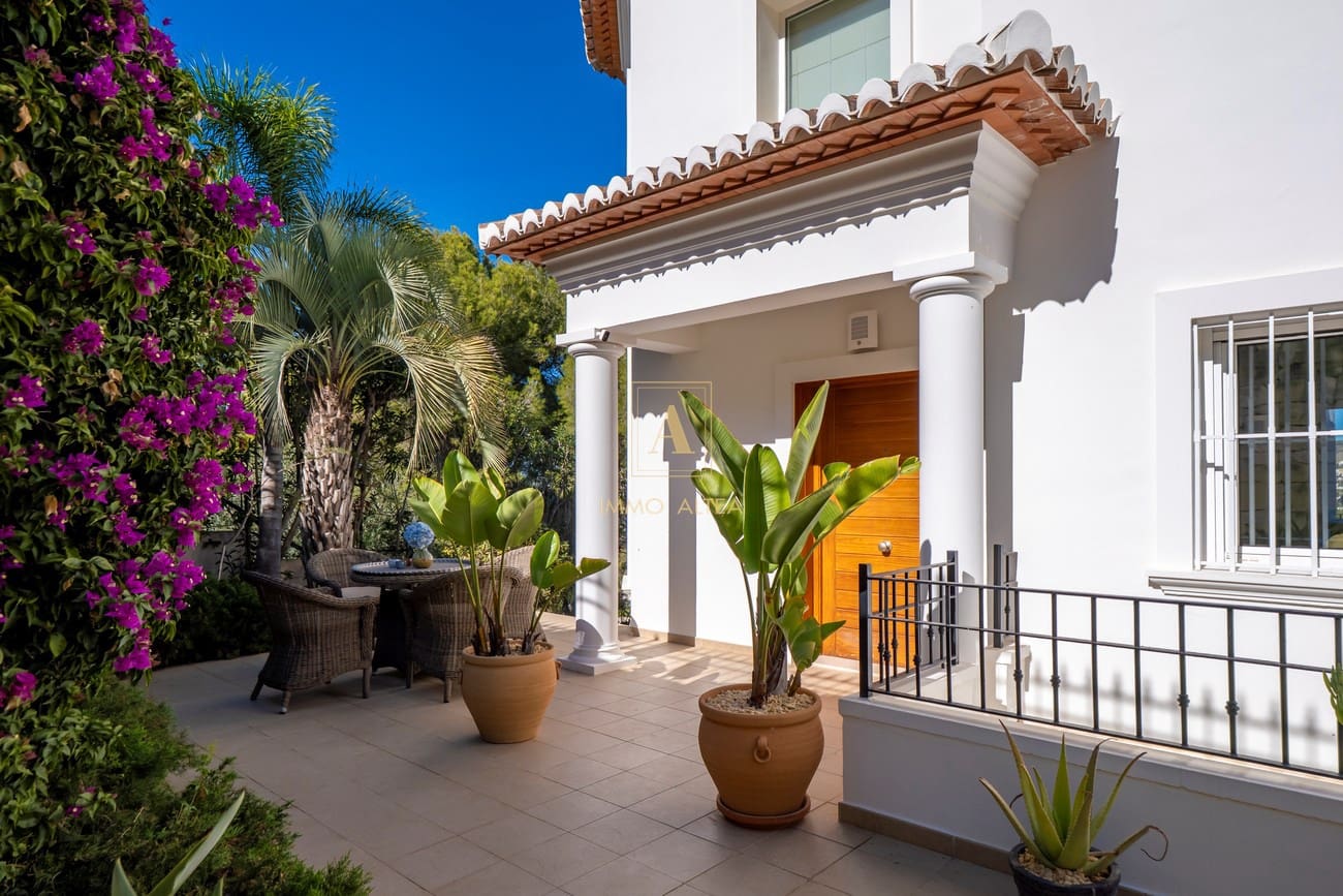 4 sypialnia Willa na sprzedaż w Miasto Alicante / Alacant z basenem - 1 400 000 € (Ref: 9566859)