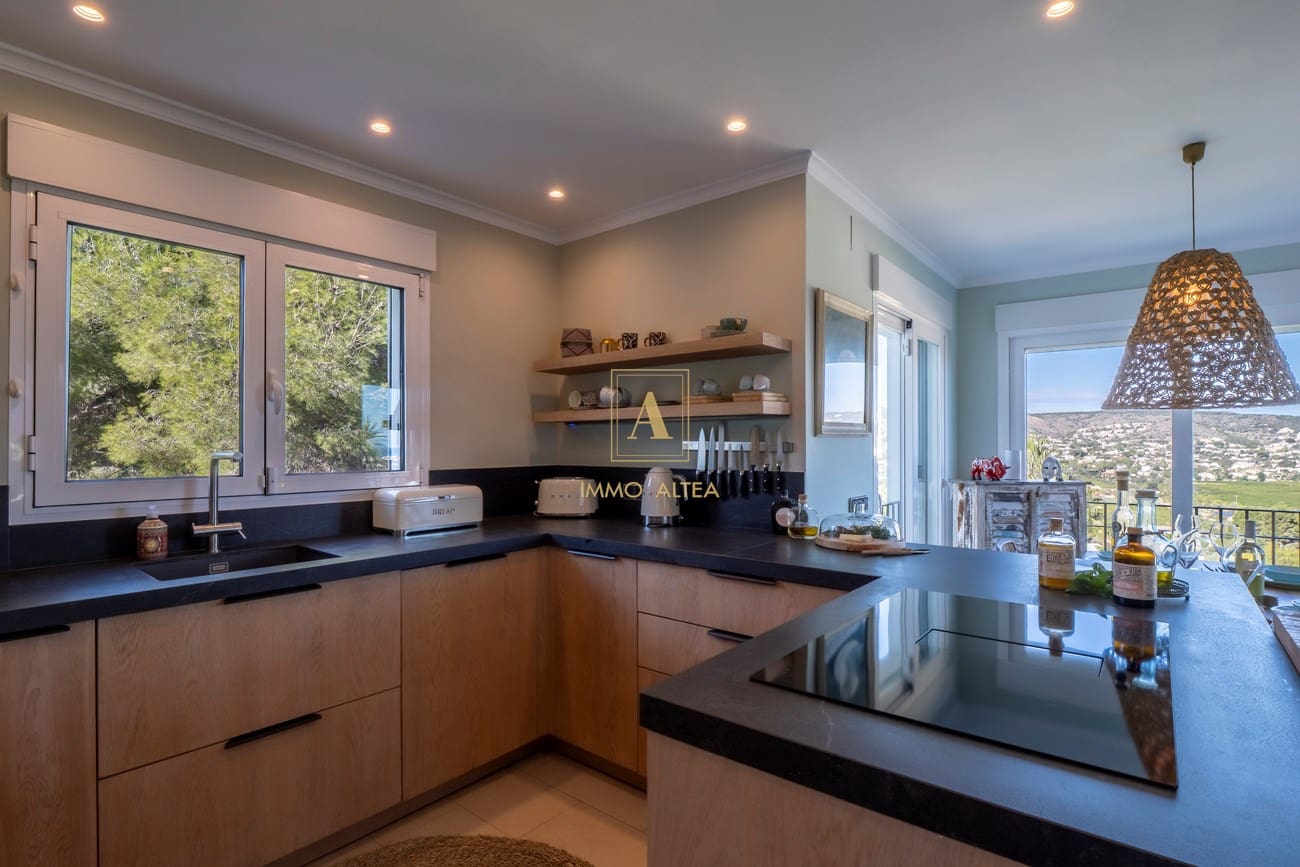 4 sypialnia Willa na sprzedaż w Miasto Alicante / Alacant z basenem - 1 400 000 € (Ref: 9566859)