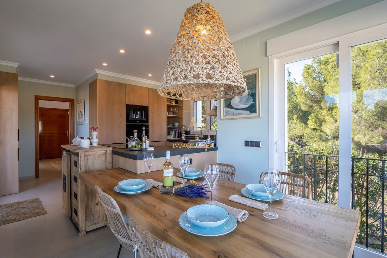 4 sypialnia Willa na sprzedaż w Miasto Alicante / Alacant z basenem - 1 400 000 € (Ref: 9566859)