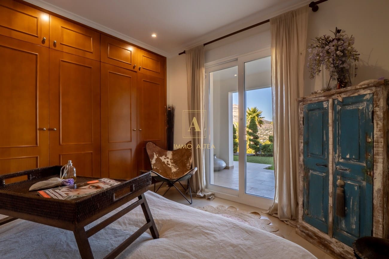 4 sypialnia Willa na sprzedaż w Miasto Alicante / Alacant z basenem - 1 400 000 € (Ref: 9566859)