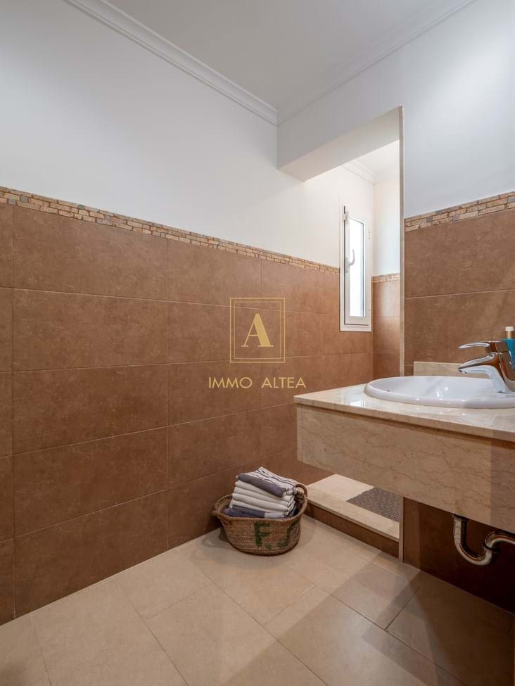 4 sypialnia Willa na sprzedaż w Miasto Alicante / Alacant z basenem - 1 400 000 € (Ref: 9566859)