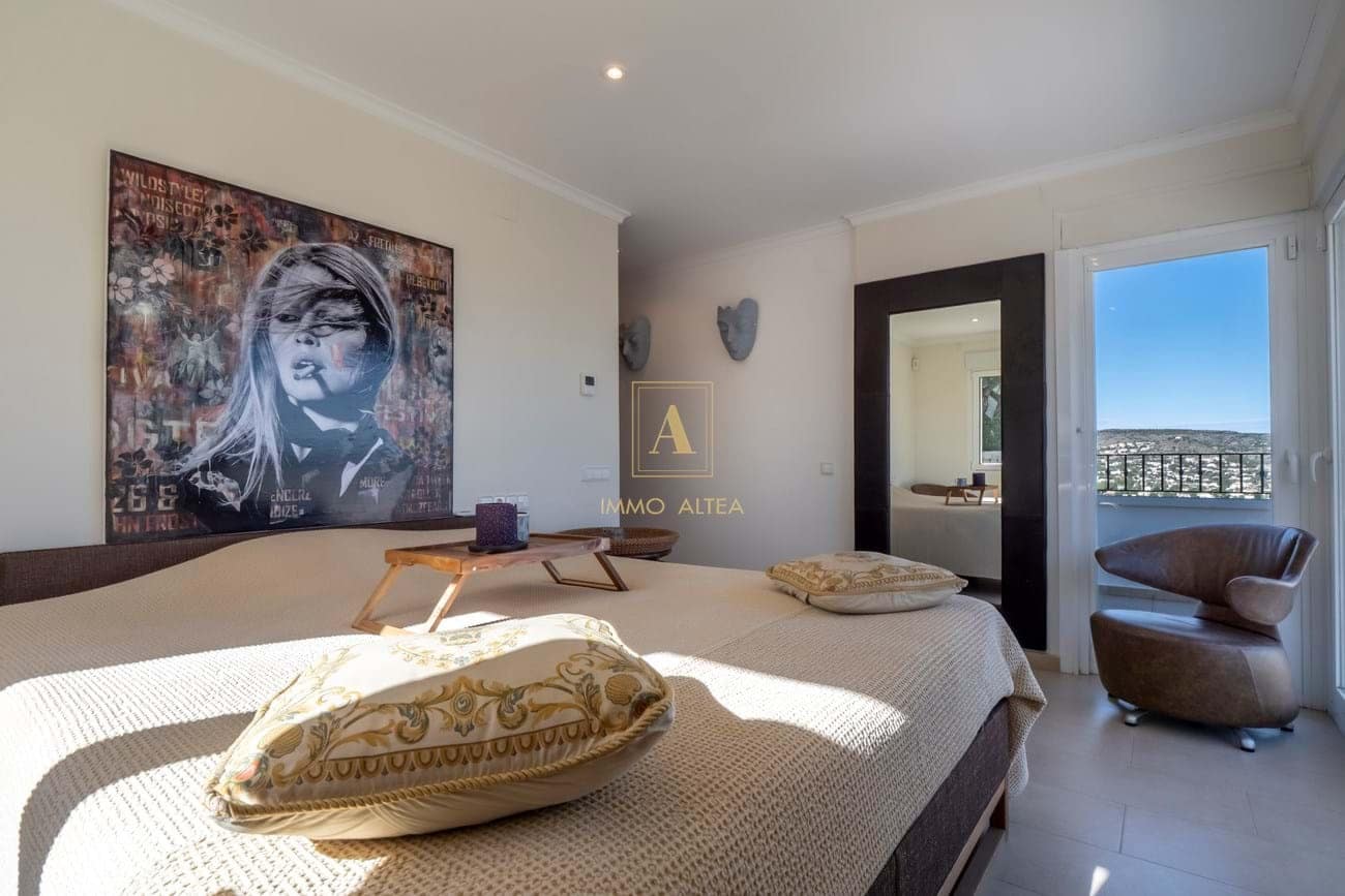 4 sypialnia Willa na sprzedaż w Miasto Alicante / Alacant z basenem - 1 400 000 € (Ref: 9566859)