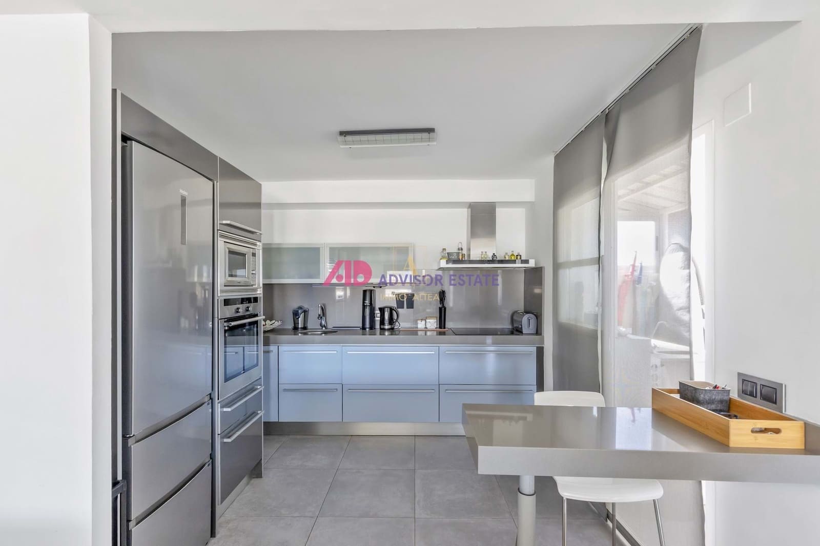 3 quarto Apartamento para venda em Alicante cidade com piscina - 690 000 € (Ref: 9566860)