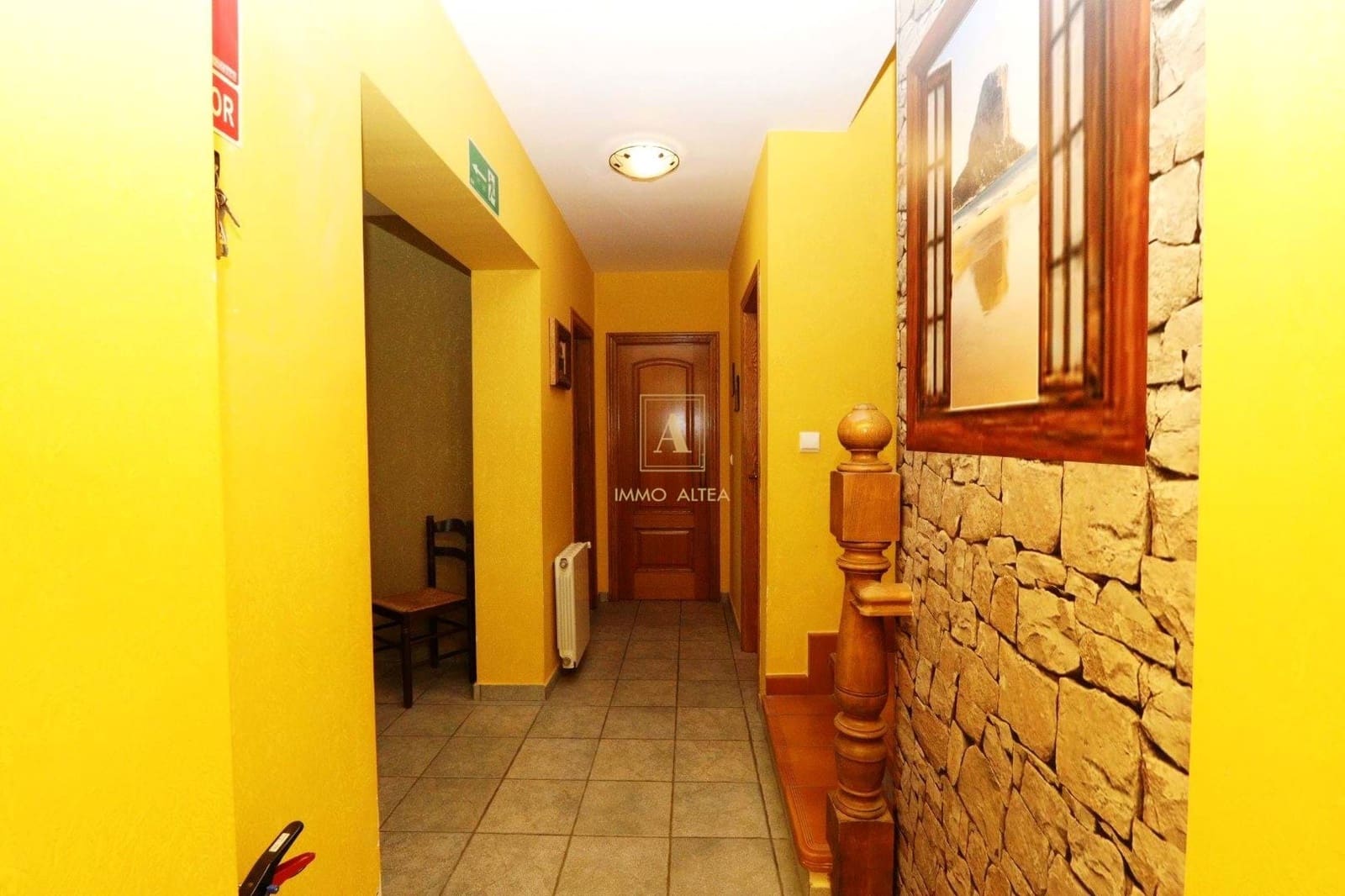 9 soveværelse Finca/Landehus til salg i Alicante by med garage - € 680.000 (Ref: 9566861)