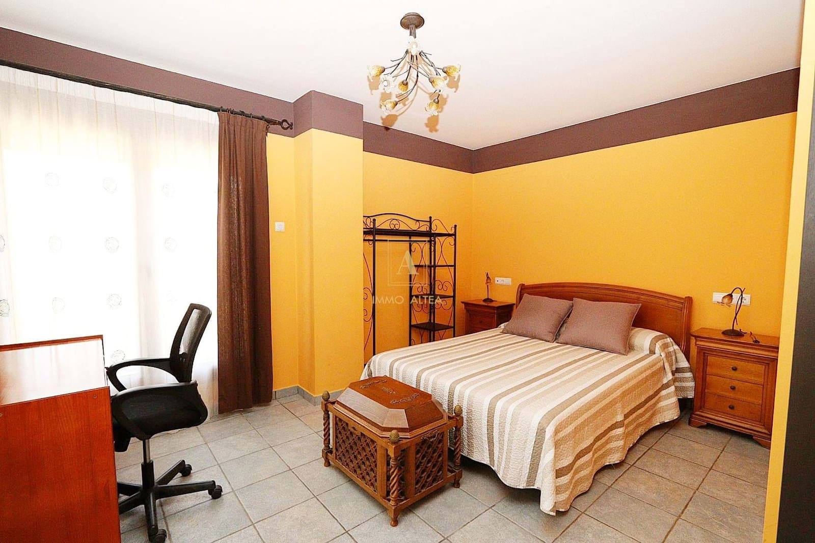 9 soveværelse Finca/Landehus til salg i Alicante by med garage - € 680.000 (Ref: 9566861)