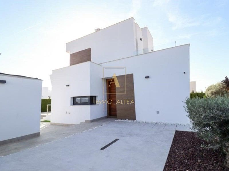 3 soveværelse Villa til salg i Polop med swimmingpool garage - € 559.000 (Ref: 9566869)