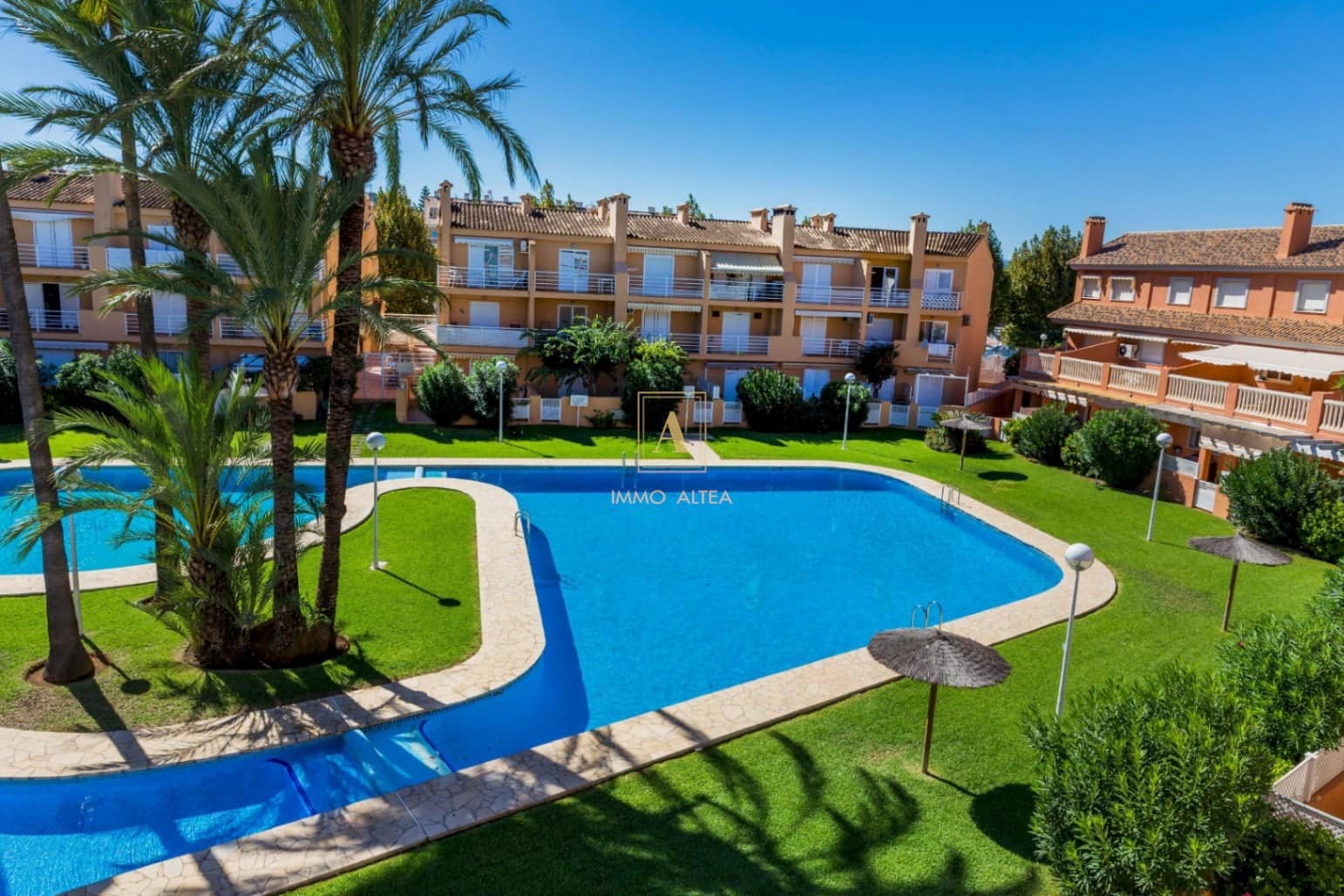 4 slaapkamer Penthouse te koop in Alicante stad met garage - € 599.000 (Ref: 9566870)