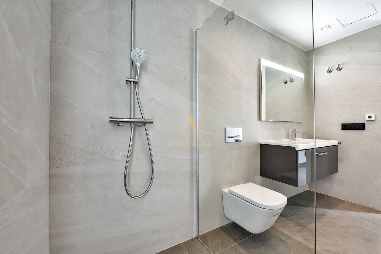 3 quarto Moradia para venda em Alicante cidade - 1 620 000 € (Ref: 9566873)