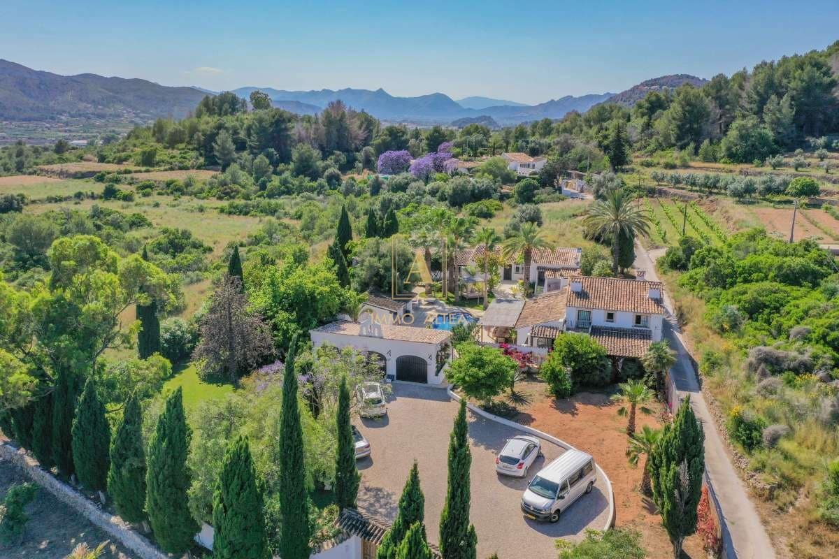 5 sypialnia Willa na sprzedaż w Miasto Alicante / Alacant z garażem - 1 550 000 € (Ref: 9566875)