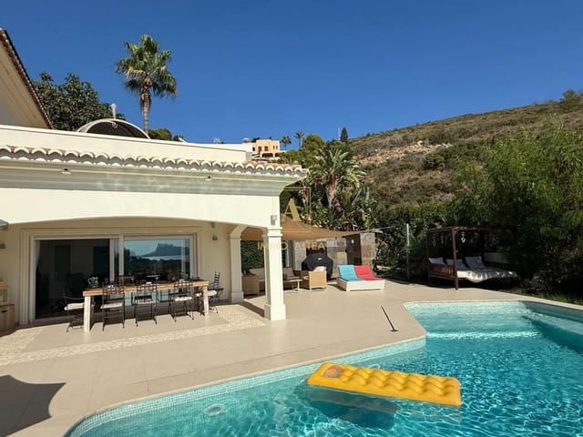 4 bedroom Villa for sale in Alicante / Alacant city - € 1,650,000 (Ref: 9566876)