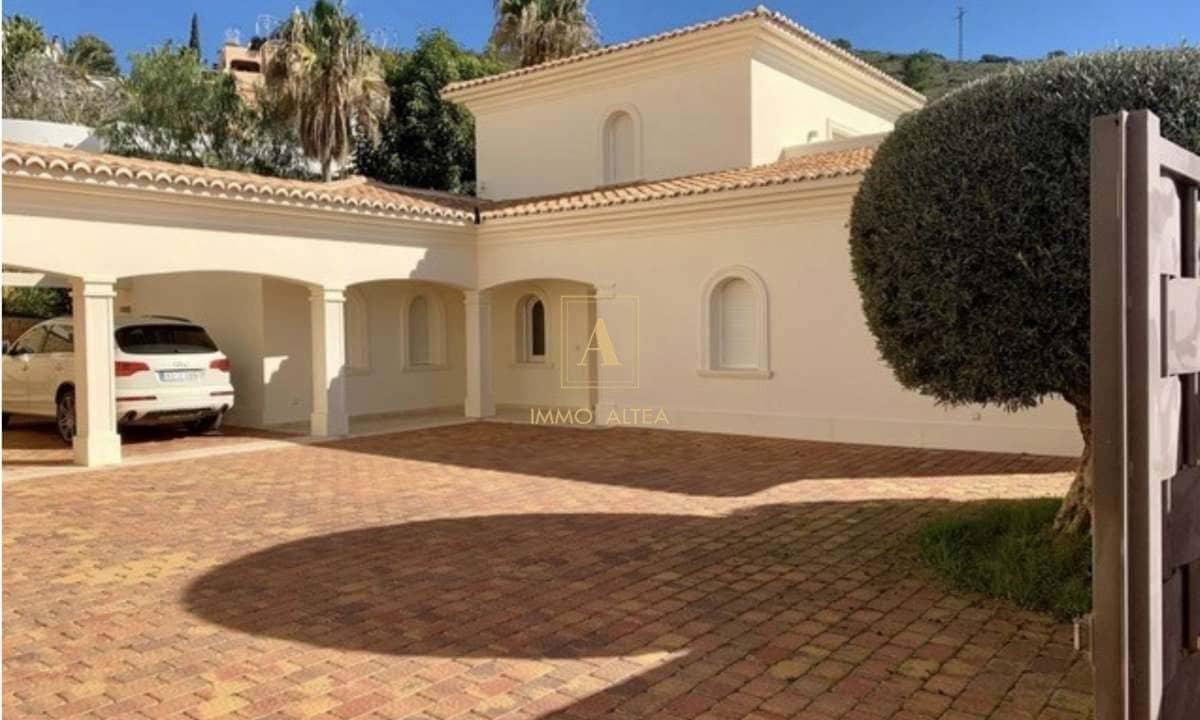 4 bedroom Villa for sale in Alicante / Alacant city - € 1,650,000 (Ref: 9566876)