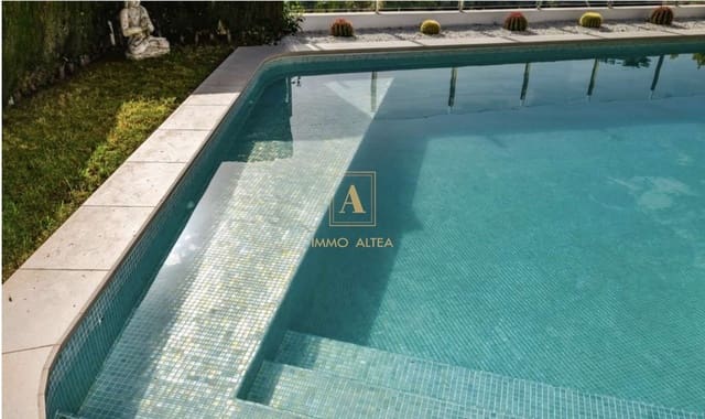 4 bedroom Villa for sale in Alicante / Alacant city - € 1,650,000 (Ref: 9566876)