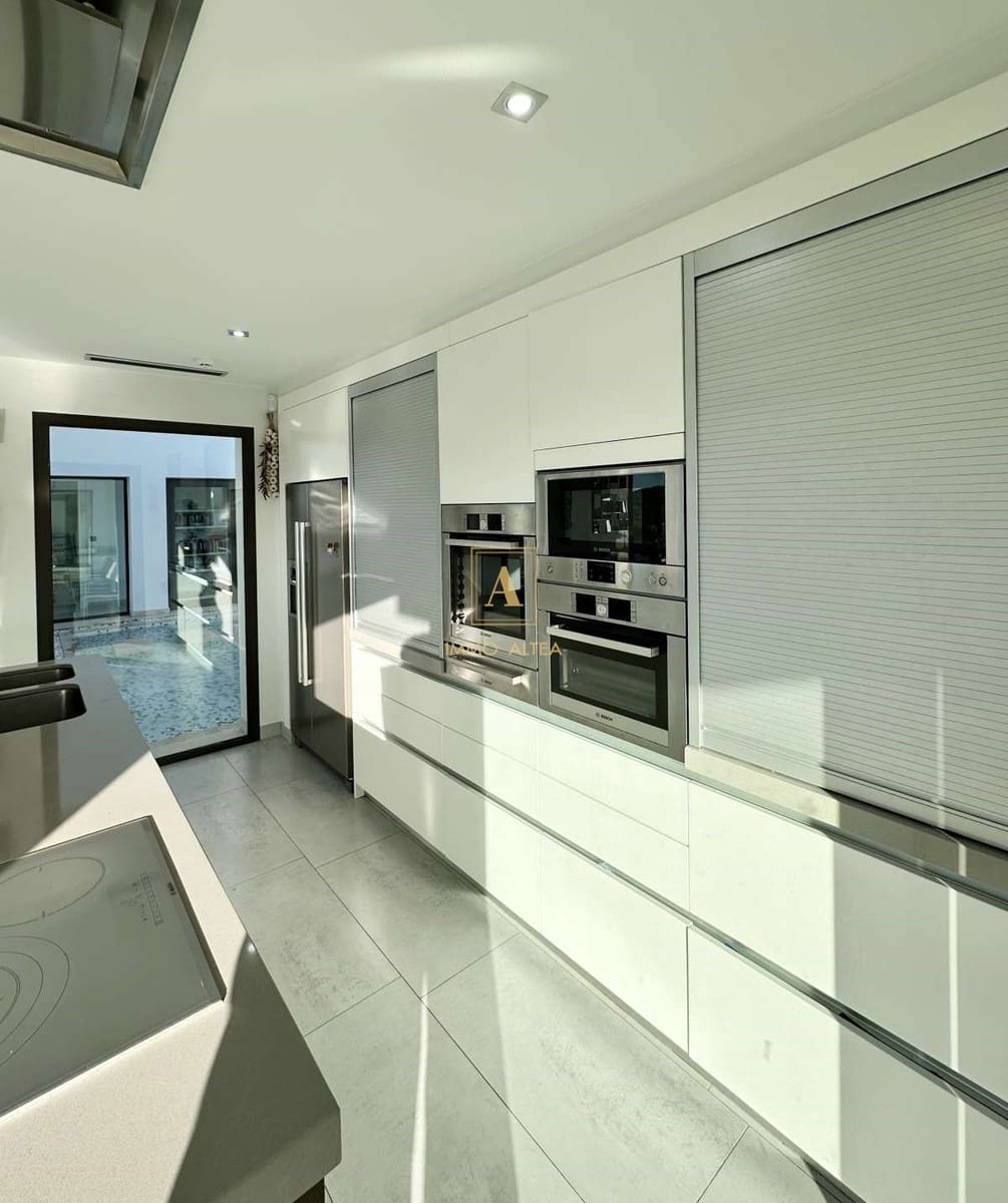 5 camera da letto Villa in vendita in Alicante citta - 2.350.000 € (Rif: 9566877)