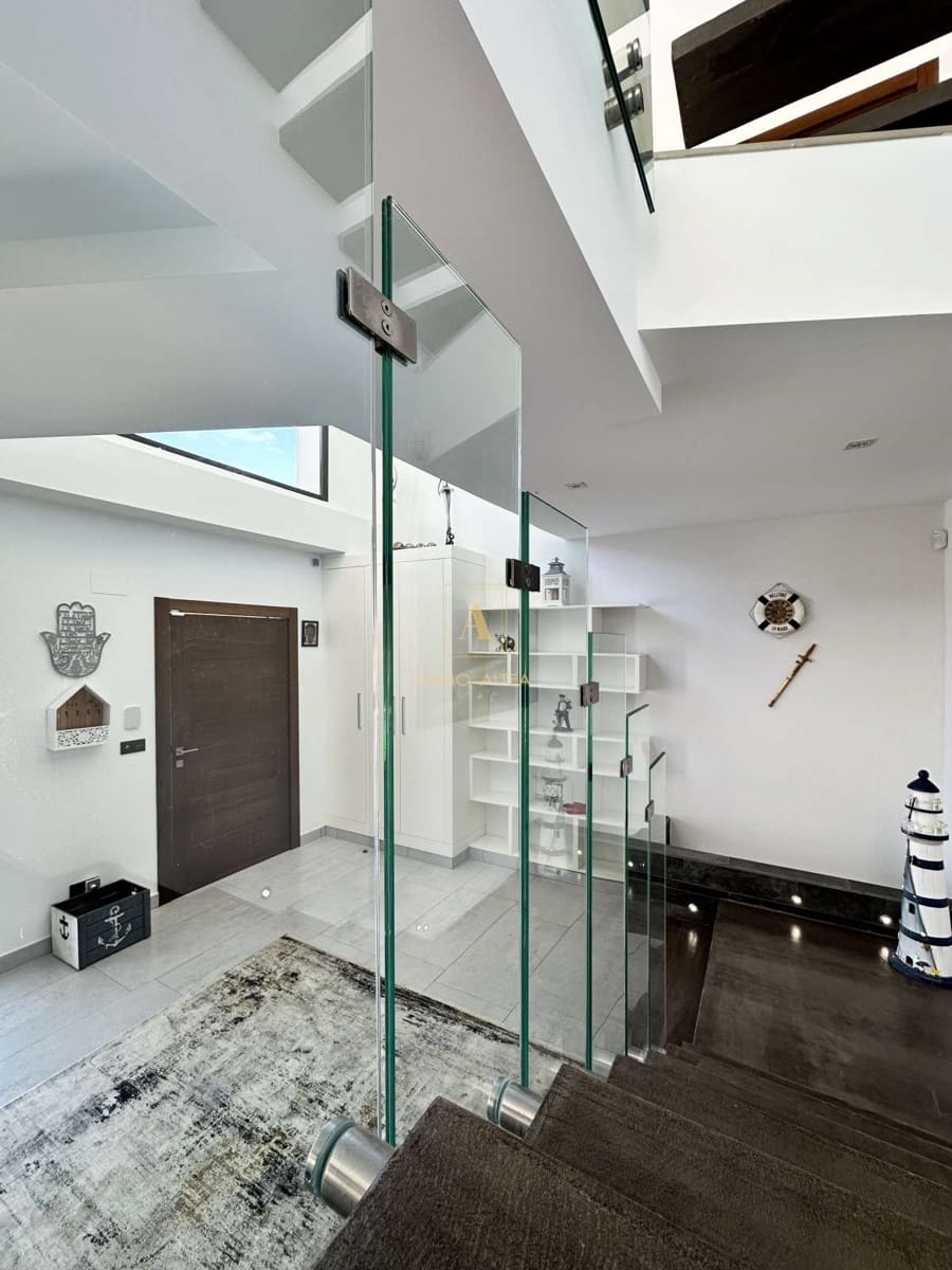 5 camera da letto Villa in vendita in Alicante citta - 2.350.000 € (Rif: 9566877)