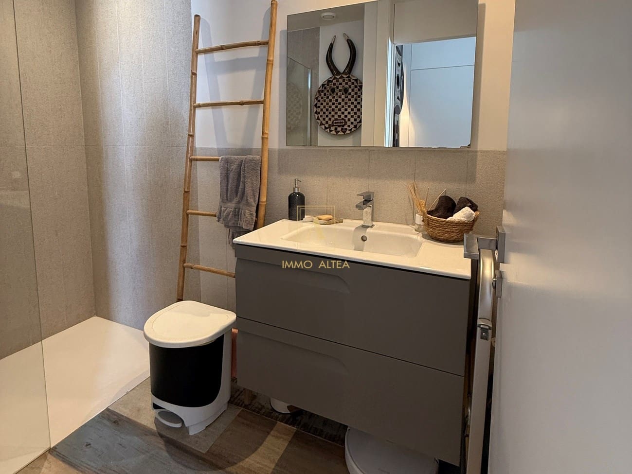 3 makuuhuone Omakotitalo myytävänä paikassa Alicante kaupunki mukana uima-altaan - 585 000 € (Ref: 9566882)