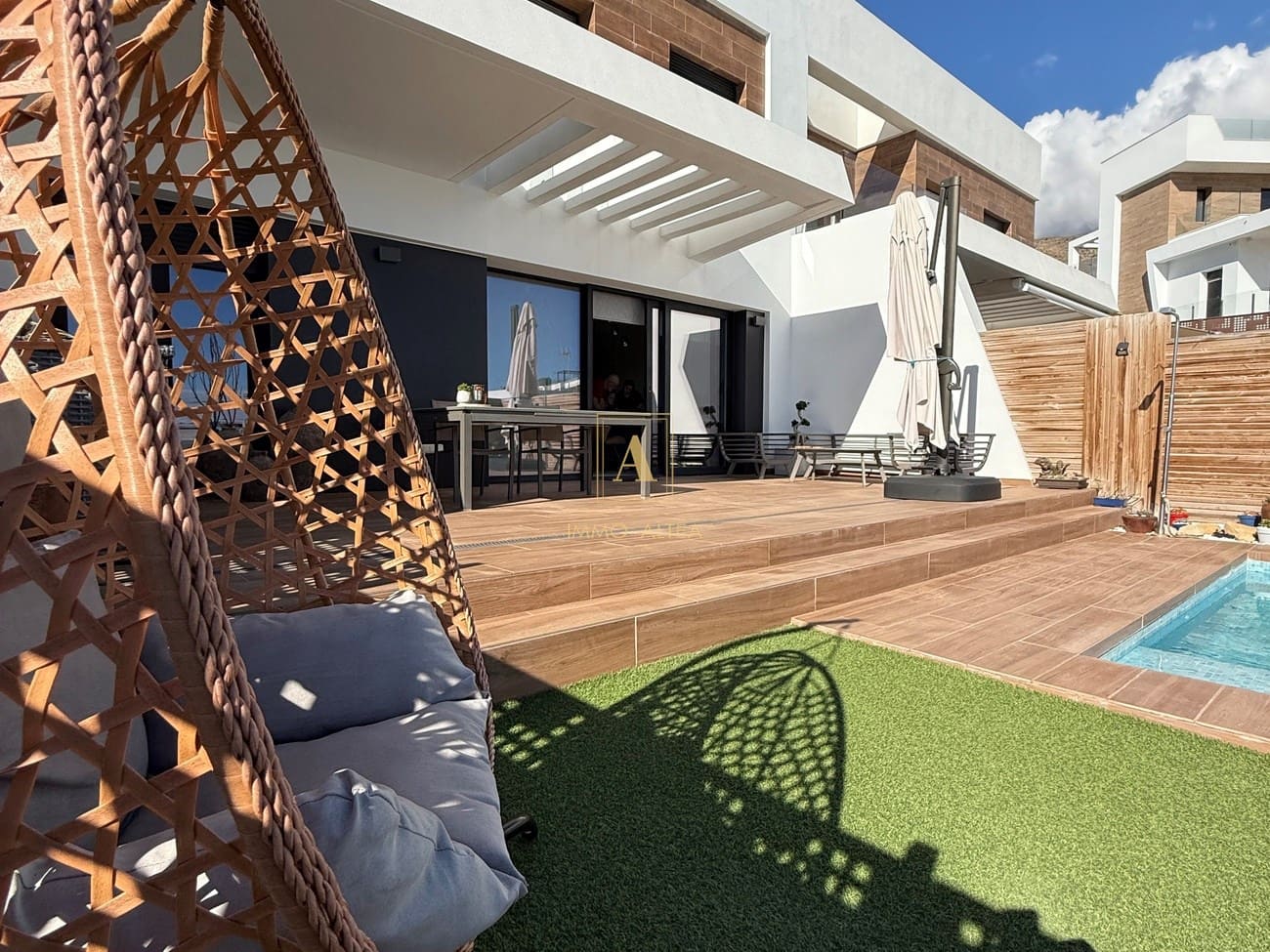 3 makuuhuone Omakotitalo myytävänä paikassa Alicante kaupunki mukana uima-altaan - 585 000 € (Ref: 9566882)