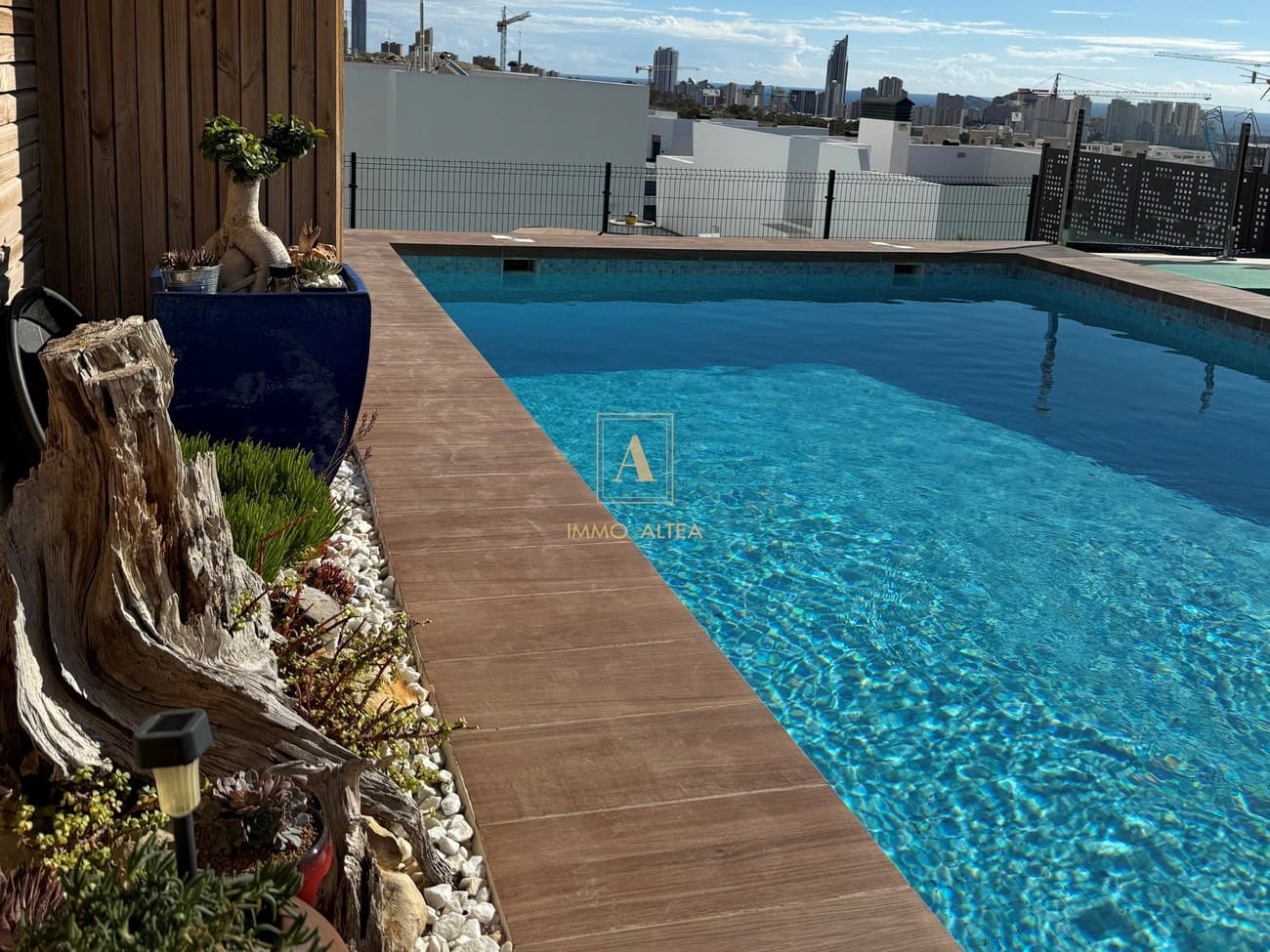 3 makuuhuone Omakotitalo myytävänä paikassa Alicante kaupunki mukana uima-altaan - 585 000 € (Ref: 9566882)