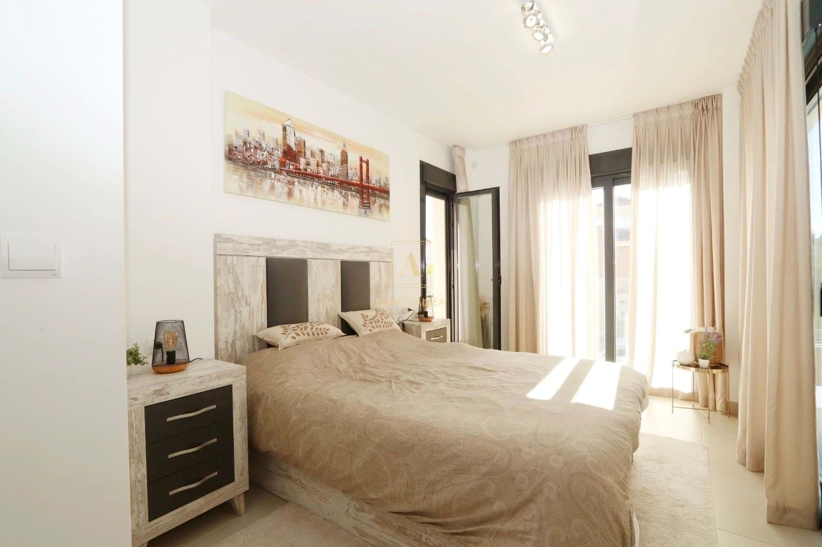 3 chambre Villa/Maison à vendre à Alicante ville avec garage - 549 000 € (Ref: 9566883)