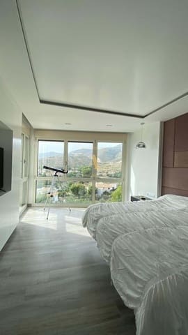 3 quarto Moradia para venda em Alicante cidade - 3 255 000 € (Ref: 9566884)