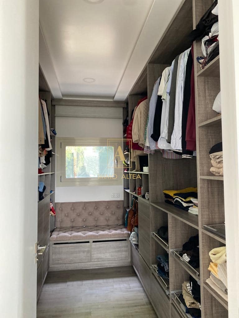 3 makuuhuone Huvila myytävänä paikassa Alicante kaupunki - 3 255 000 € (Ref: 9566884)