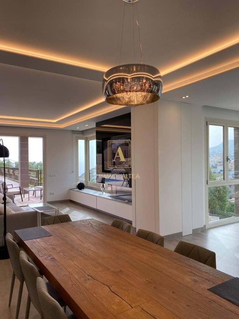 3 makuuhuone Huvila myytävänä paikassa Alicante kaupunki - 3 255 000 € (Ref: 9566884)