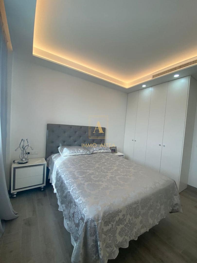 3 makuuhuone Huvila myytävänä paikassa Alicante kaupunki - 3 255 000 € (Ref: 9566884)