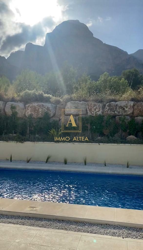 3 sypialnia Willa na sprzedaż w Miasto Alicante / Alacant - 560 000 € (Ref: 9566886)