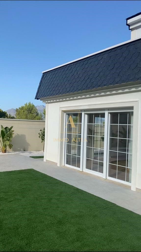 3 sypialnia Willa na sprzedaż w Miasto Alicante / Alacant - 560 000 € (Ref: 9566886)