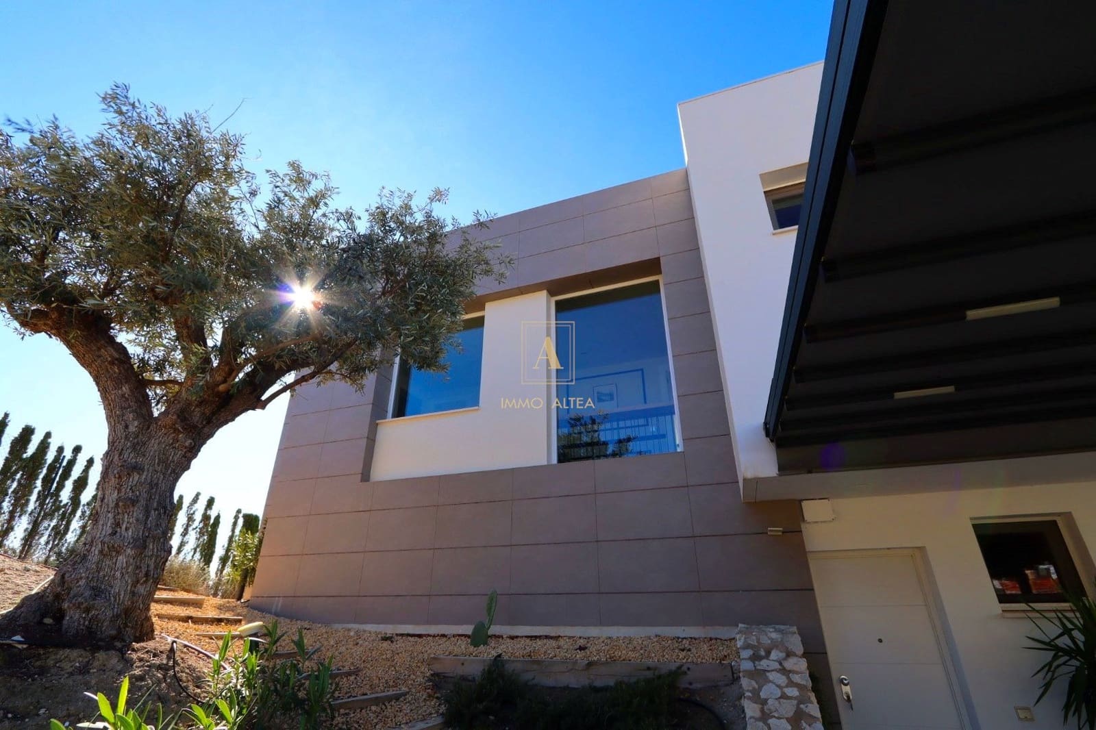 3 Zimmer Villa zu verkaufen in Alicante / Alacant Stadt mit Garage - 1.100.000 € (Ref: 9566890)