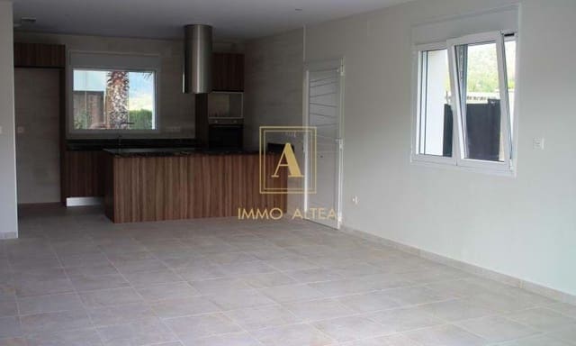 3 soveværelse Villa til salg i La Romana med swimmingpool - € 345.000 (Ref: 9566894)