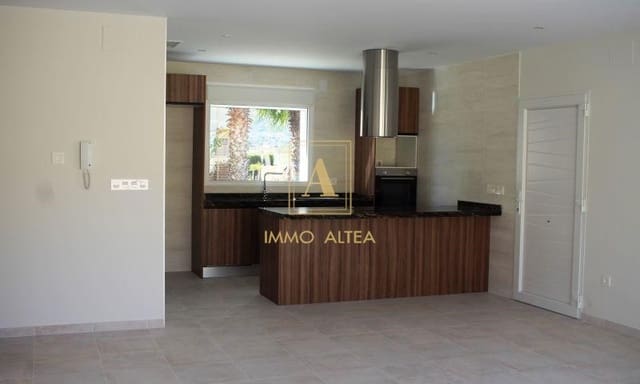 3 soveværelse Villa til salg i La Romana med swimmingpool - € 345.000 (Ref: 9566894)