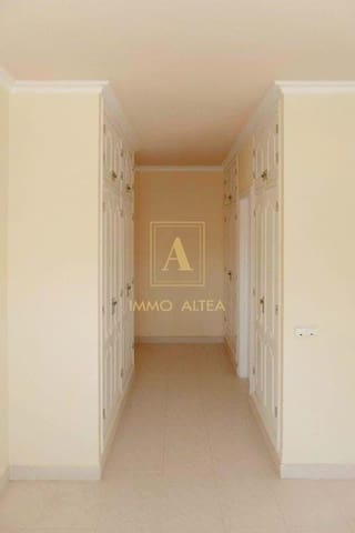 3 quarto Moradia para venda em La Manga del Mar Menor com piscina - 780 000 € (Ref: 9566897)