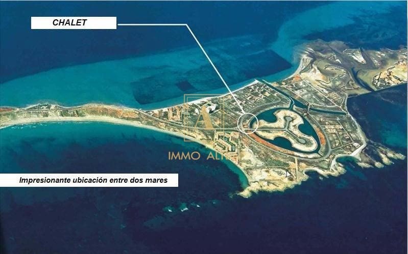 3 quarto Moradia para venda em La Manga del Mar Menor com piscina - 780 000 € (Ref: 9566897)