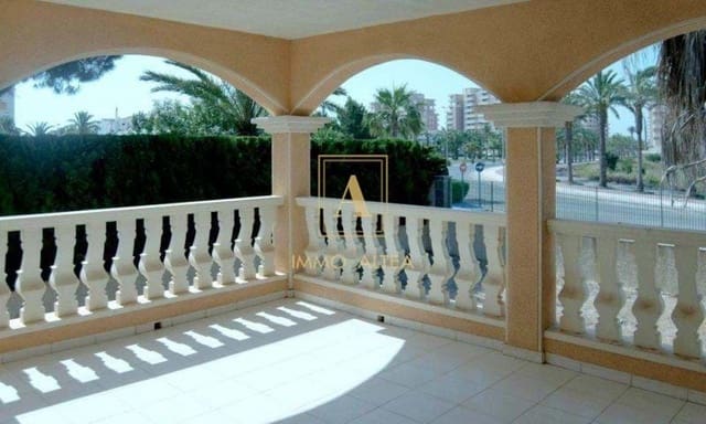 3 quarto Moradia para venda em La Manga del Mar Menor com piscina - 780 000 € (Ref: 9566897)