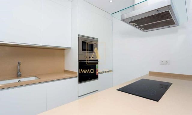 3 makuuhuone Huvila myytävänä paikassa Daya Nueva mukana uima-altaan - 365 000 € (Ref: 9566898)