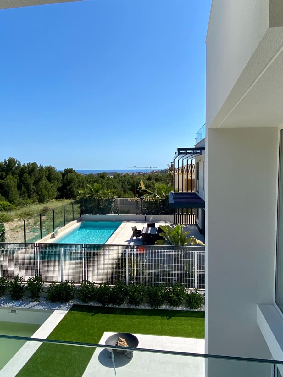 3 bedroom Villa for sale in Finestrat with pool - € 870,000 (Ref: 9566904)