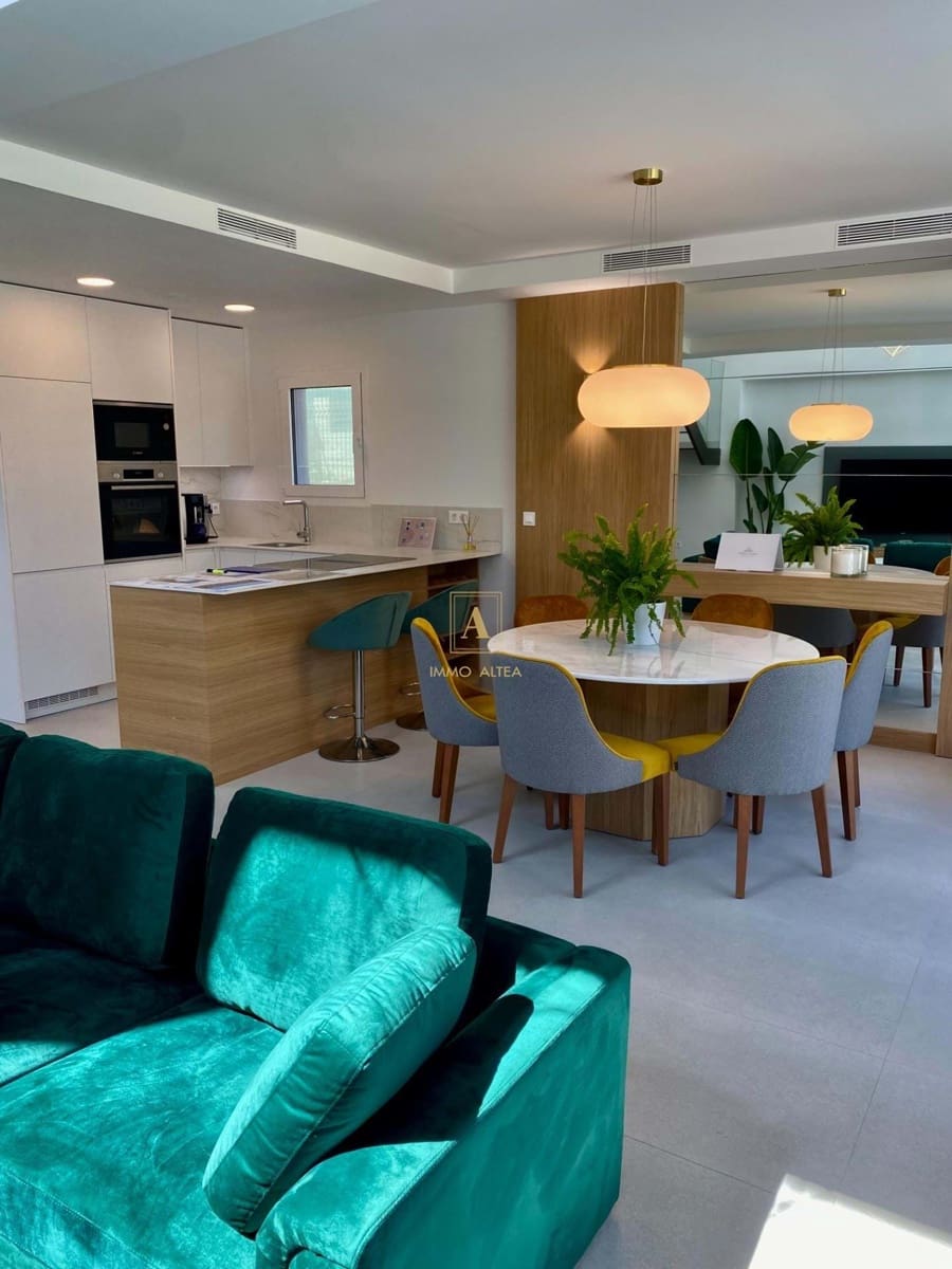 3 bedroom Villa for sale in Finestrat with pool - € 870,000 (Ref: 9566904)