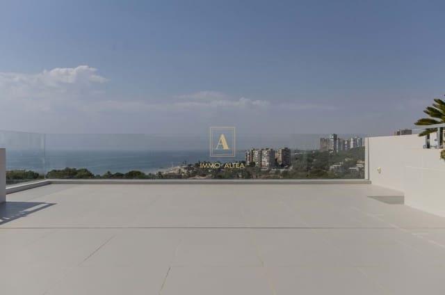 Chalet de 3 habitaciones en Orihuela en venta con piscina - 1.195.000 € (Ref: 9566922)