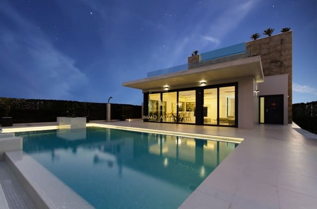 4 sovrum Villa till salu i Orihuela med pool - 1 195 000 € (Ref: 9566923)