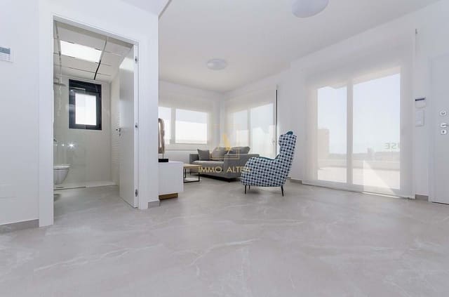 3 sovrum Villa till salu i San Miguel de Salinas med pool - 415 000 € (Ref: 9566932)