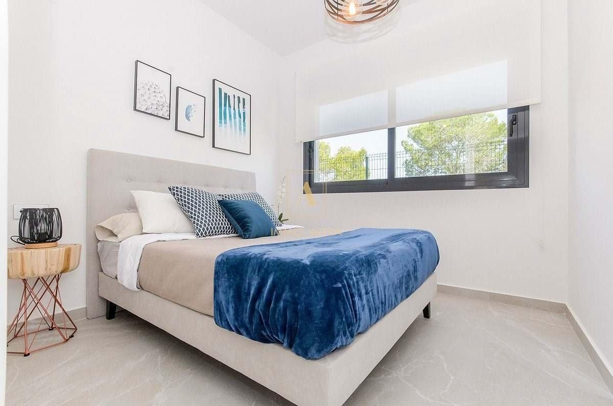 3 chambre Villa/Maison à vendre à San Miguel de Salinas avec piscine - 415 000 € (Ref: 9566932)
