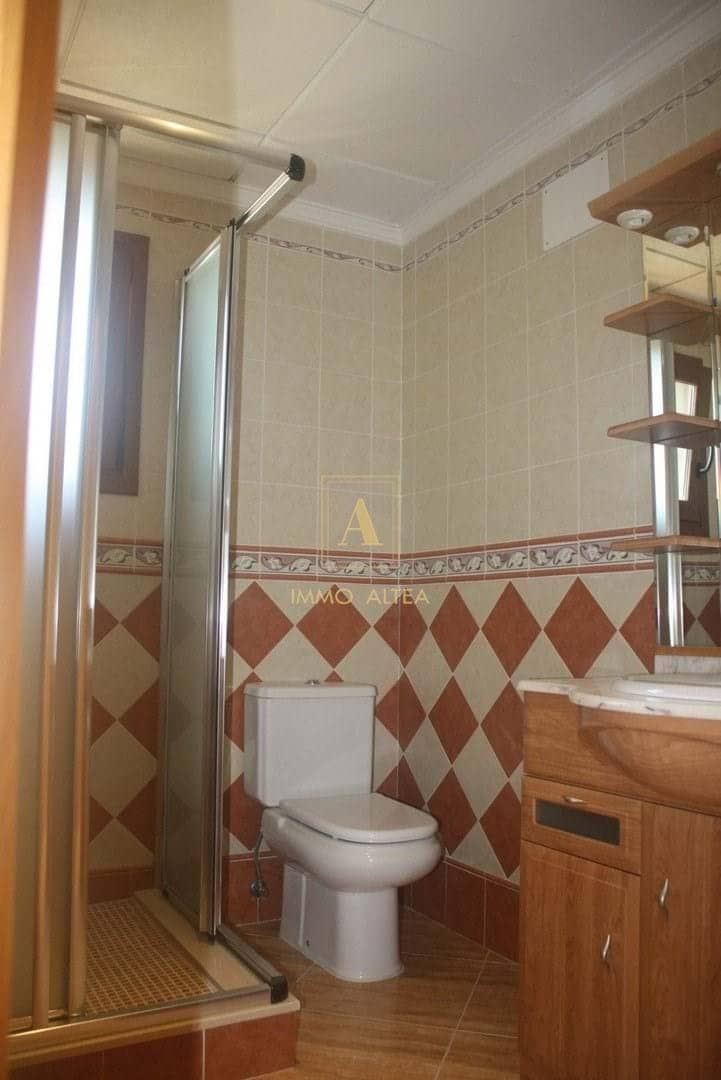 3 slaapkamer Villa te koop in Torrevieja met zwembad - € 550.000 (Ref: 9566943)